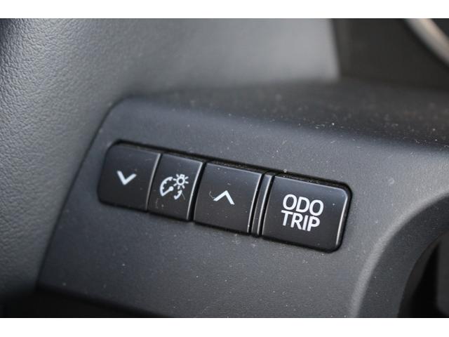 アルファード ２．５Ｓ　後期型　禁煙車　純正９インチナビ　バックモニター　アダプティブクルーズコントロール　トヨタセーフティセンス　衝突軽減ブレーキシステム　ビルトインＥＴＣ　両側電動スライドドア　オートマチックハイビーム（62枚目）