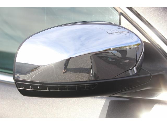 ジープ・チェロキー リミテッド　禁煙車　グレー革シート　純正８．４インチナビ　フルセグ　バックカメラ　アダクティブクルーズコントロール　パドルシフト　ＥＴＣ　電動リアゲート　レーンアシスト　自動駐車システム　パークアシスト（30枚目）