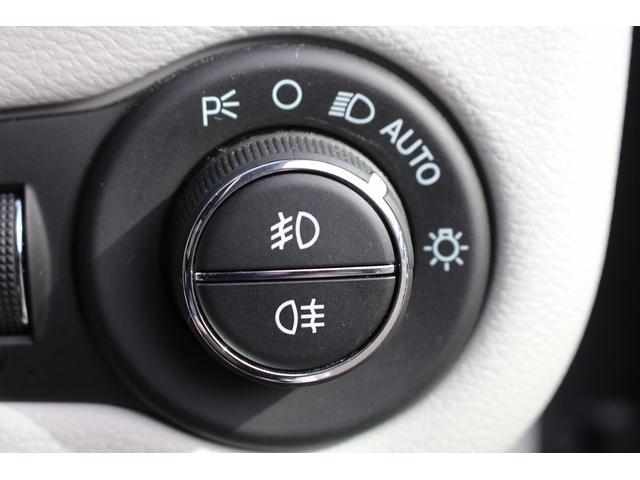 ジープ・チェロキー リミテッド　禁煙車　グレー革シート　純正８．４インチナビ　フルセグ　バックカメラ　アダクティブクルーズコントロール　パドルシフト　ＥＴＣ　電動リアゲート　レーンアシスト　自動駐車システム　パークアシスト（59枚目）