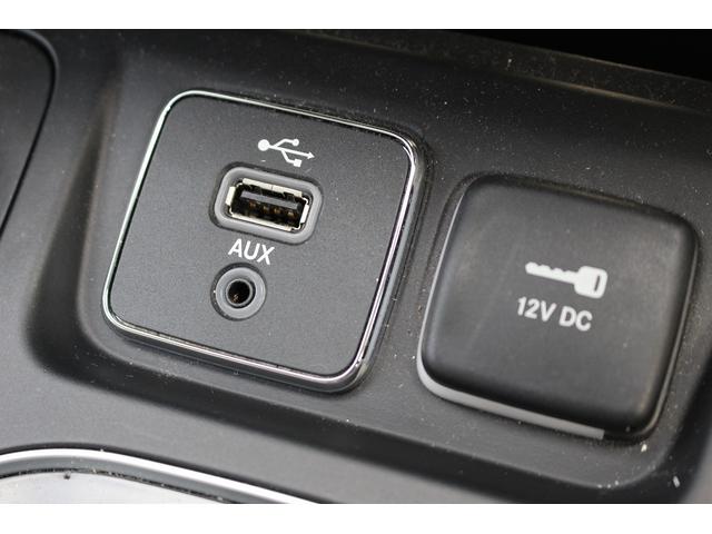 ジープ・チェロキー リミテッド　禁煙車　グレー革シート　純正８．４インチナビ　フルセグ　バックカメラ　アダクティブクルーズコントロール　パドルシフト　ＥＴＣ　電動リアゲート　レーンアシスト　自動駐車システム　パークアシスト（67枚目）