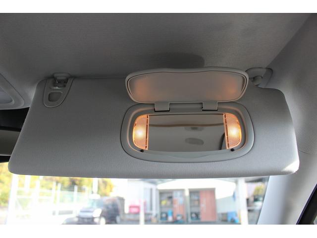 ジープ・チェロキー リミテッド　禁煙車　グレー革シート　純正８．４インチナビ　フルセグ　バックカメラ　アダクティブクルーズコントロール　パドルシフト　ＥＴＣ　電動リアゲート　レーンアシスト　自動駐車システム　パークアシスト（70枚目）