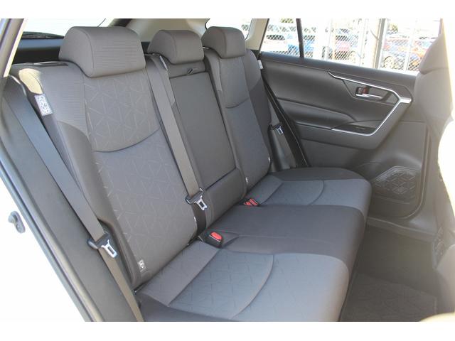 RAV4 X 禁煙車 TRDフルエアロ ルーフレール 純正8インチナビ アダプティブクルーズコントロール ブラインドスポットモニター 衝突軽減 バックカメラ オートチックハイビーム ブラインドスポットモニター(17枚目)