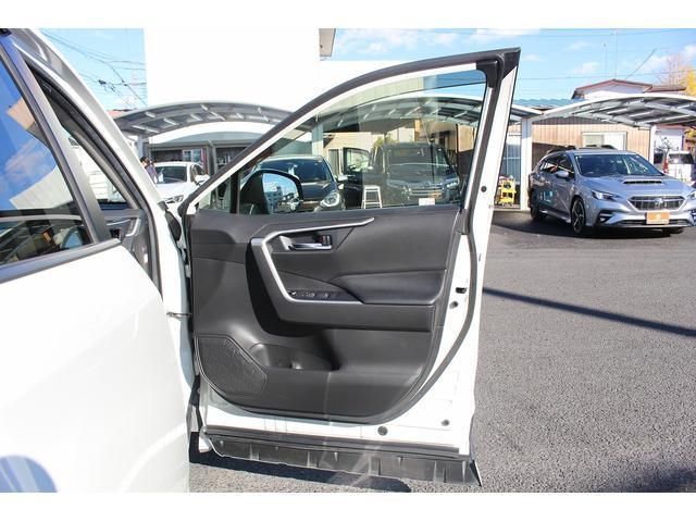 RAV4 X 禁煙車 TRDフルエアロ ルーフレール 純正8インチナビ アダプティブクルーズコントロール ブラインドスポットモニター 衝突軽減 バックカメラ オートチックハイビーム ブラインドスポットモニター(39枚目)