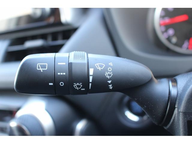 RAV4 X 禁煙車 TRDフルエアロ ルーフレール 純正8インチナビ アダプティブクルーズコントロール ブラインドスポットモニター 衝突軽減 バックカメラ オートチックハイビーム ブラインドスポットモニター(54枚目)