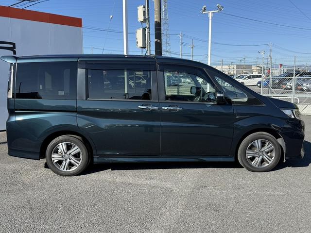 ステップワゴンスパーダ ｅ：ＨＥＶスパーダ　Ｇ・ＥＸ　ホンダセンシング　後期型　禁煙車　１オーナー　ＡＬＰＩＮＥフリップダウンモニター　ホンダセンシング　９インチナビ　フルセグ　バックカメラ　衝突軽減ブレーキ　アダプティブクルーズコントロール　両側電動スライドドア　ＥＴＣ（9枚目）