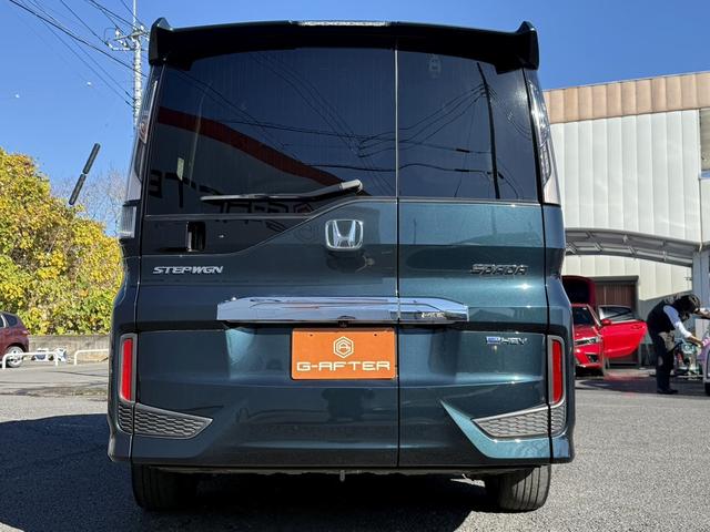 ステップワゴンスパーダ ｅ：ＨＥＶスパーダ　Ｇ・ＥＸ　ホンダセンシング　後期型　禁煙車　１オーナー　ＡＬＰＩＮＥフリップダウンモニター　ホンダセンシング　９インチナビ　フルセグ　バックカメラ　衝突軽減ブレーキ　アダプティブクルーズコントロール　両側電動スライドドア　ＥＴＣ（10枚目）