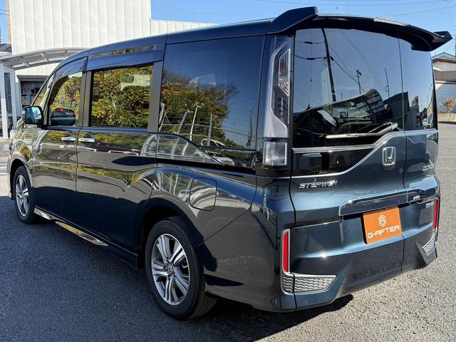 ステップワゴンスパーダ ｅ：ＨＥＶスパーダ　Ｇ・ＥＸ　ホンダセンシング　後期型　禁煙車　１オーナー　ＡＬＰＩＮＥフリップダウンモニター　ホンダセンシング　９インチナビ　フルセグ　バックカメラ　衝突軽減ブレーキ　アダプティブクルーズコントロール　両側電動スライドドア　ＥＴＣ（23枚目）
