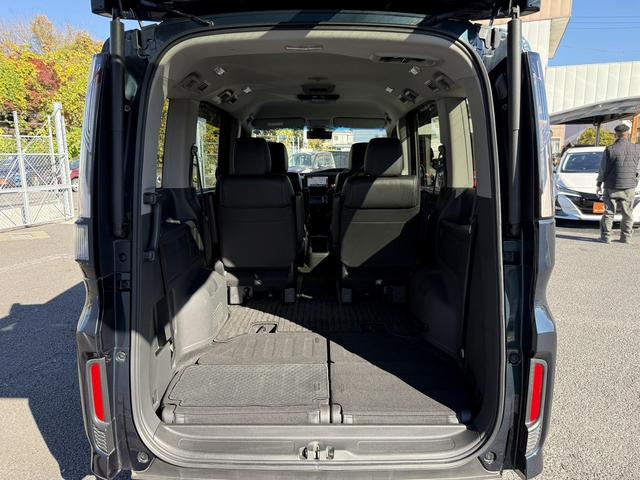 ステップワゴンスパーダ ｅ：ＨＥＶスパーダ　Ｇ・ＥＸ　ホンダセンシング　後期型　禁煙車　１オーナー　ＡＬＰＩＮＥフリップダウンモニター　ホンダセンシング　９インチナビ　フルセグ　バックカメラ　衝突軽減ブレーキ　アダプティブクルーズコントロール　両側電動スライドドア　ＥＴＣ（38枚目）