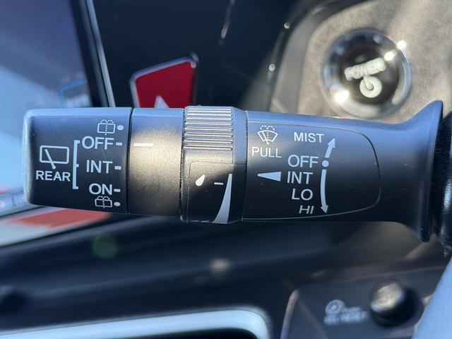 ステップワゴンスパーダ ｅ：ＨＥＶスパーダ　Ｇ・ＥＸ　ホンダセンシング　後期型　禁煙車　１オーナー　ＡＬＰＩＮＥフリップダウンモニター　ホンダセンシング　９インチナビ　フルセグ　バックカメラ　衝突軽減ブレーキ　アダプティブクルーズコントロール　両側電動スライドドア　ＥＴＣ（58枚目）