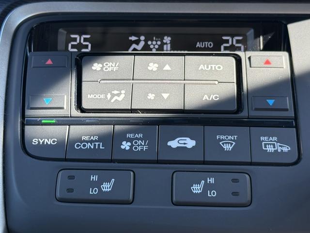 ステップワゴンスパーダ ｅ：ＨＥＶスパーダ　Ｇ・ＥＸ　ホンダセンシング　後期型　禁煙車　１オーナー　ＡＬＰＩＮＥフリップダウンモニター　ホンダセンシング　９インチナビ　フルセグ　バックカメラ　衝突軽減ブレーキ　アダプティブクルーズコントロール　両側電動スライドドア　ＥＴＣ（60枚目）