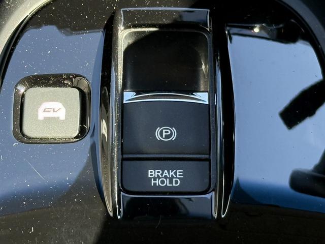 ステップワゴンスパーダ ｅ：ＨＥＶスパーダ　Ｇ・ＥＸ　ホンダセンシング　後期型　禁煙車　１オーナー　ＡＬＰＩＮＥフリップダウンモニター　ホンダセンシング　９インチナビ　フルセグ　バックカメラ　衝突軽減ブレーキ　アダプティブクルーズコントロール　両側電動スライドドア　ＥＴＣ（65枚目）