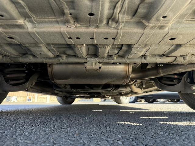 ステップワゴンスパーダ ｅ：ＨＥＶスパーダ　Ｇ・ＥＸ　ホンダセンシング　後期型　禁煙車　１オーナー　ＡＬＰＩＮＥフリップダウンモニター　ホンダセンシング　９インチナビ　フルセグ　バックカメラ　衝突軽減ブレーキ　アダプティブクルーズコントロール　両側電動スライドドア　ＥＴＣ（77枚目）