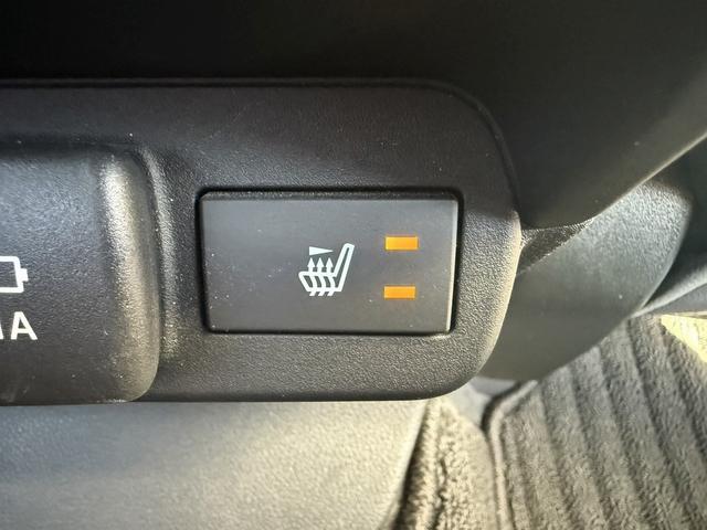 レヴォーグ STIスポーツ 純正9型ナビ フルセグ 黒革シート アイサイトX 電動リアゲート パワーシート シートヒーター 純正18AW アダクティブクルーズコントロール クリアランスソナー オートマチックハイビーム(6枚目)