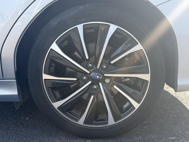 レヴォーグ STIスポーツ 純正9型ナビ フルセグ 黒革シート アイサイトX 電動リアゲート パワーシート シートヒーター 純正18AW アダクティブクルーズコントロール クリアランスソナー オートマチックハイビーム(30枚目)