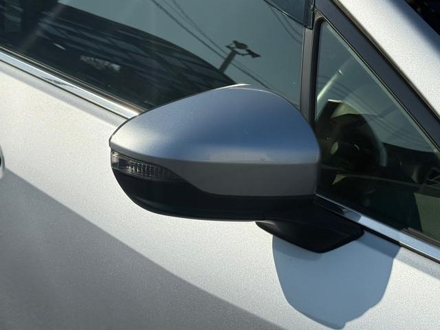 レヴォーグ STIスポーツ 純正9型ナビ フルセグ 黒革シート アイサイトX 電動リアゲート パワーシート シートヒーター 純正18AW アダクティブクルーズコントロール クリアランスソナー オートマチックハイビーム(32枚目)