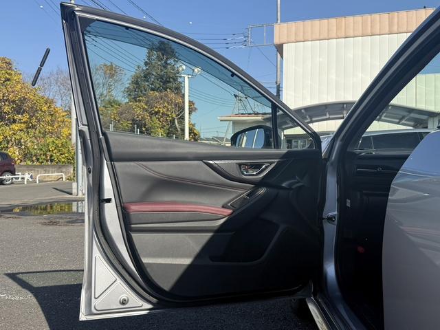 レヴォーグ STIスポーツ 純正9型ナビ フルセグ 黒革シート アイサイトX 電動リアゲート パワーシート シートヒーター 純正18AW アダクティブクルーズコントロール クリアランスソナー オートマチックハイビーム(38枚目)