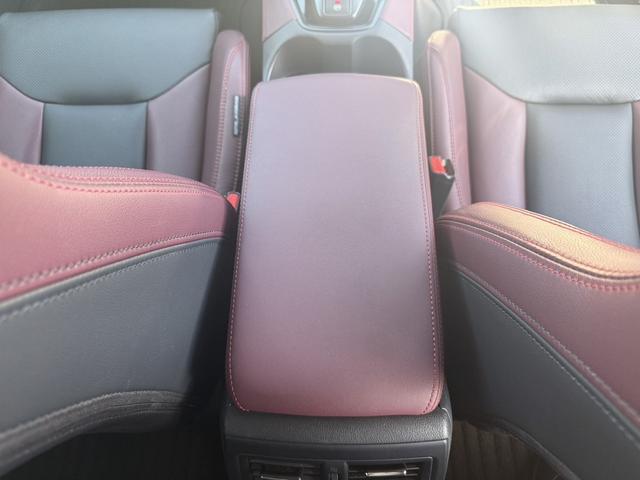 レヴォーグ STIスポーツ 純正9型ナビ フルセグ 黒革シート アイサイトX 電動リアゲート パワーシート シートヒーター 純正18AW アダクティブクルーズコントロール クリアランスソナー オートマチックハイビーム(62枚目)