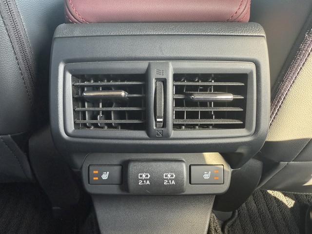 レヴォーグ STIスポーツ 純正9型ナビ フルセグ 黒革シート アイサイトX 電動リアゲート パワーシート シートヒーター 純正18AW アダクティブクルーズコントロール クリアランスソナー オートマチックハイビーム(64枚目)