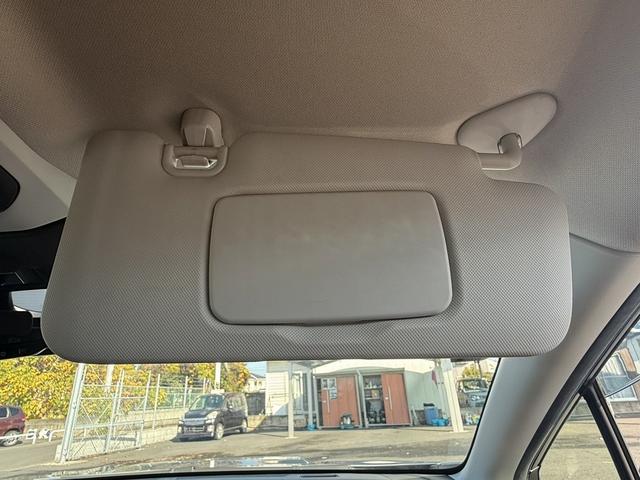 レヴォーグ STIスポーツ 純正9型ナビ フルセグ 黒革シート アイサイトX 電動リアゲート パワーシート シートヒーター 純正18AW アダクティブクルーズコントロール クリアランスソナー オートマチックハイビーム(67枚目)