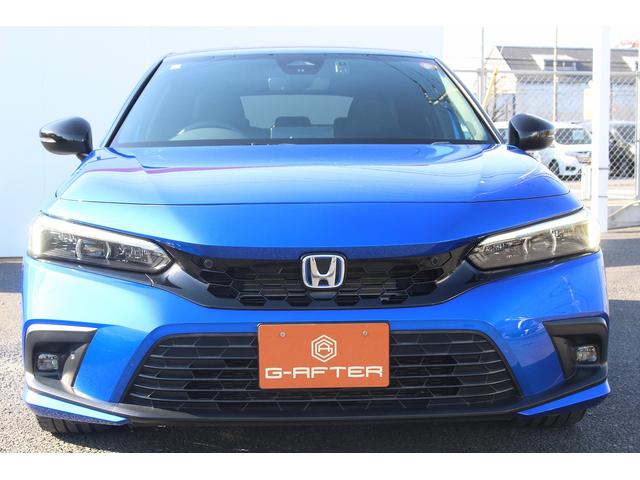 シビック e:HEV 禁煙車 メーカー9インチナビ フルセグ バックカメラ BOSEサウンド ブラインドスポットモニター ビルトインETC2.0 ハーフレザーシート パワーシート シートヒーター 障害物センサー(8枚目)