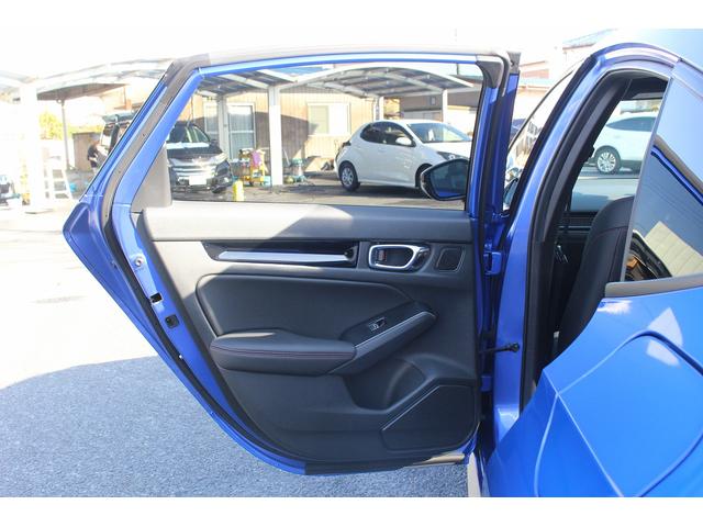 シビック e:HEV 禁煙車 メーカー9インチナビ フルセグ バックカメラ BOSEサウンド ブラインドスポットモニター ビルトインETC2.0 ハーフレザーシート パワーシート シートヒーター 障害物センサー(23枚目)