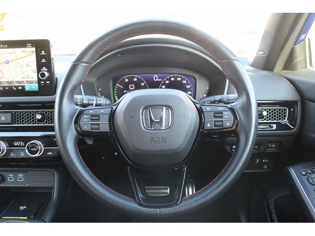 シビック e:HEV 禁煙車 メーカー9インチナビ フルセグ バックカメラ BOSEサウンド ブラインドスポットモニター ビルトインETC2.0 ハーフレザーシート パワーシート シートヒーター 障害物センサー(30枚目)