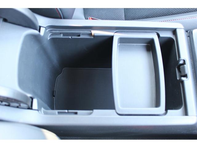 シビック e:HEV 禁煙車 メーカー9インチナビ フルセグ バックカメラ BOSEサウンド ブラインドスポットモニター ビルトインETC2.0 ハーフレザーシート パワーシート シートヒーター 障害物センサー(48枚目)