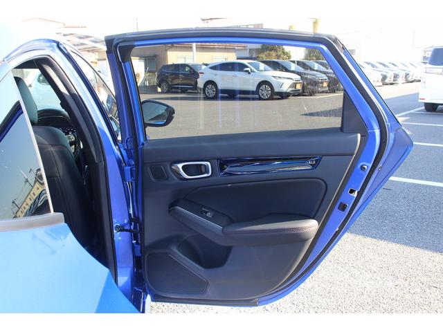 シビック e:HEV 禁煙車 メーカー9インチナビ フルセグ バックカメラ BOSEサウンド ブラインドスポットモニター ビルトインETC2.0 ハーフレザーシート パワーシート シートヒーター 障害物センサー(66枚目)