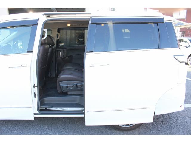 エルグランド ２５０ハイウェイスターＳ　後期型　７人乗り　禁煙車　メーカー１１インチ後席モニター　メーカー１０インチナビ　両側電動スライドドア　フルセグ　アラウンドビューカメラ　衝突軽減ブレーキ　ビルドインＥＴＣ２．０　ブラインドスポット（41枚目）