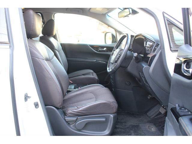 エルグランド ２５０ハイウェイスターＳ　後期型　７人乗り　禁煙車　メーカー１１インチ後席モニター　メーカー１０インチナビ　両側電動スライドドア　フルセグ　アラウンドビューカメラ　衝突軽減ブレーキ　ビルドインＥＴＣ２．０　ブラインドスポット（43枚目）