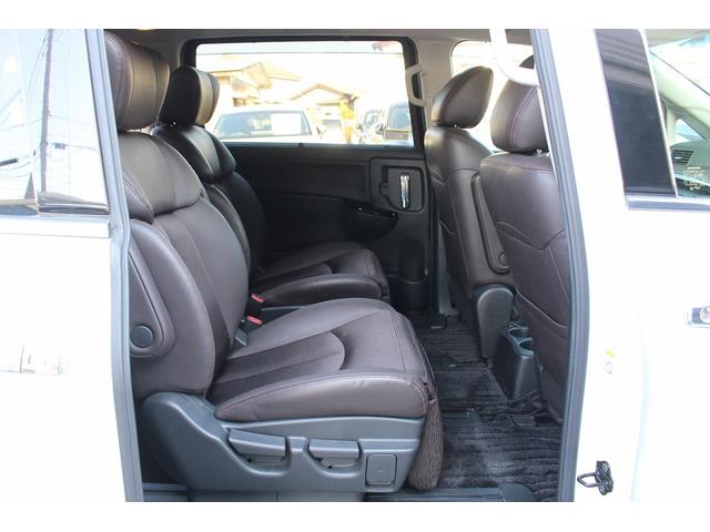 エルグランド ２５０ハイウェイスターＳ　後期型　７人乗り　禁煙車　メーカー１１インチ後席モニター　メーカー１０インチナビ　両側電動スライドドア　フルセグ　アラウンドビューカメラ　衝突軽減ブレーキ　ビルドインＥＴＣ２．０　ブラインドスポット（44枚目）