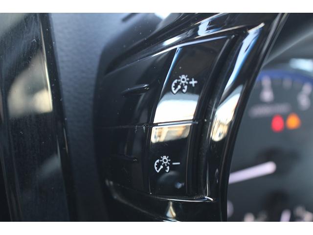 エルグランド ２５０ハイウェイスターＳ　後期型　７人乗り　禁煙車　メーカー１１インチ後席モニター　メーカー１０インチナビ　両側電動スライドドア　フルセグ　アラウンドビューカメラ　衝突軽減ブレーキ　ビルドインＥＴＣ２．０　ブラインドスポット（59枚目）