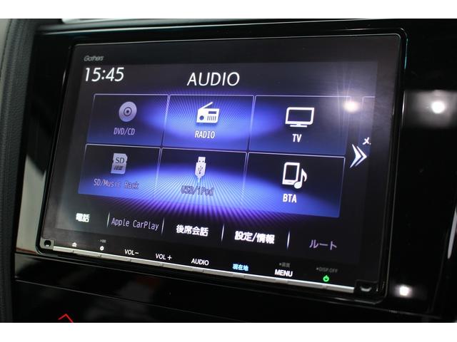 シャトル ハイブリッドＸ　ホンダセンシング　禁煙車　メーカーＯＰ８型ナビ　フルセグ　バックカメラ　ハーフレザー　アダクティブクルーズコントロール　衝突軽減　シートヒーター　純正１５インチＡＷ　ＥＴＣ　レーンアシスト　Ｂｌｕｅｔｏｏｔｈ接続（3枚目）