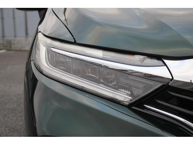 シャトル ハイブリッドＸ　ホンダセンシング　禁煙車　メーカーＯＰ８型ナビ　フルセグ　バックカメラ　ハーフレザー　アダクティブクルーズコントロール　衝突軽減　シートヒーター　純正１５インチＡＷ　ＥＴＣ　レーンアシスト　Ｂｌｕｅｔｏｏｔｈ接続（12枚目）