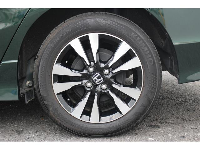 シャトル ハイブリッドＸ　ホンダセンシング　禁煙車　メーカーＯＰ８型ナビ　フルセグ　バックカメラ　ハーフレザー　アダクティブクルーズコントロール　衝突軽減　シートヒーター　純正１５インチＡＷ　ＥＴＣ　レーンアシスト　Ｂｌｕｅｔｏｏｔｈ接続（32枚目）