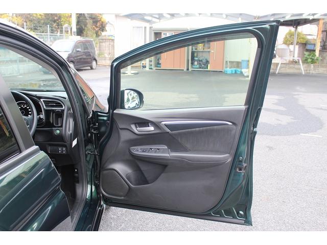 シャトル ハイブリッドＸ　ホンダセンシング　禁煙車　メーカーＯＰ８型ナビ　フルセグ　バックカメラ　ハーフレザー　アダクティブクルーズコントロール　衝突軽減　シートヒーター　純正１５インチＡＷ　ＥＴＣ　レーンアシスト　Ｂｌｕｅｔｏｏｔｈ接続（40枚目）