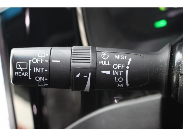 シャトル ハイブリッドＸ　ホンダセンシング　禁煙車　メーカーＯＰ８型ナビ　フルセグ　バックカメラ　ハーフレザー　アダクティブクルーズコントロール　衝突軽減　シートヒーター　純正１５インチＡＷ　ＥＴＣ　レーンアシスト　Ｂｌｕｅｔｏｏｔｈ接続（59枚目）