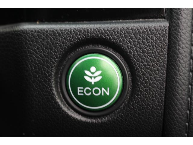 シャトル ハイブリッドＸ　ホンダセンシング　禁煙車　メーカーＯＰ８型ナビ　フルセグ　バックカメラ　ハーフレザー　アダクティブクルーズコントロール　衝突軽減　シートヒーター　純正１５インチＡＷ　ＥＴＣ　レーンアシスト　Ｂｌｕｅｔｏｏｔｈ接続（61枚目）