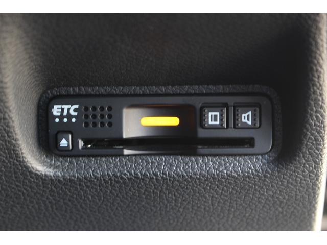 シビック ハッチバック ホンダセンシング 禁煙車 ホンダセンシング 純正ナビ フルセグ シートヒーター アダクティブクルーズコントロール 衝突軽減ブレーキ システム ビルトインETC 純正18インチアルミ バックカメラ 車線維持支援システム(6枚目)