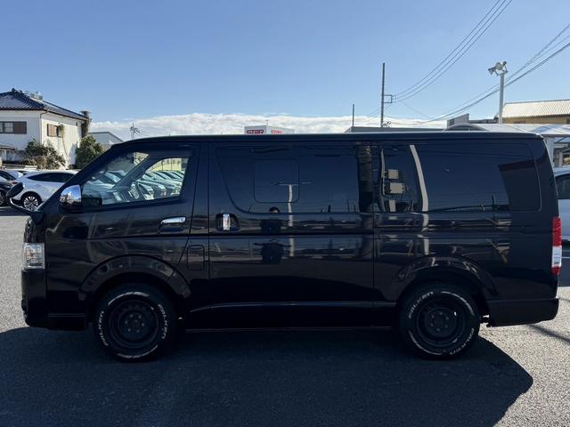 ハイエースバン スーパーGL ダークプライム 特別使用者 禁煙車 純正ナビ ワンセグ バックカメラ 両側スライドドア ビルドインETC DVD視聴可 AC100V電源 プッシュスタート LEDヘッドライト Bluetooth接続 メーター交換車(11枚目)