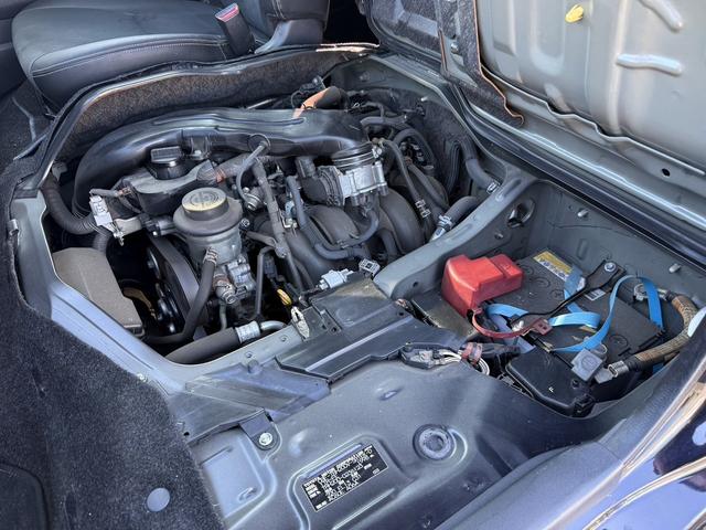ハイエースバン スーパーGL ダークプライム 特別使用者 禁煙車 純正ナビ ワンセグ バックカメラ 両側スライドドア ビルドインETC DVD視聴可 AC100V電源 プッシュスタート LEDヘッドライト Bluetooth接続 メーター交換車(20枚目)
