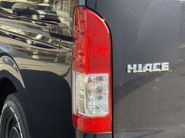 ハイエースバン スーパーGL ダークプライム 特別使用者 禁煙車 純正ナビ ワンセグ バックカメラ 両側スライドドア ビルドインETC DVD視聴可 AC100V電源 プッシュスタート LEDヘッドライト Bluetooth接続 メーター交換車(28枚目)