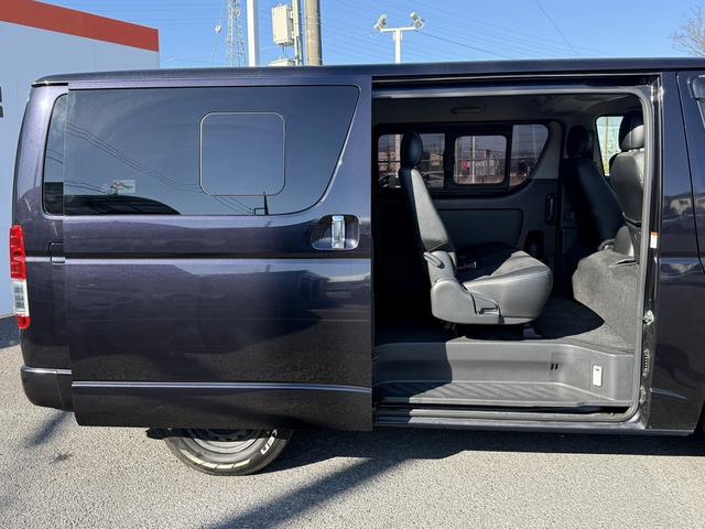 ハイエースバン スーパーGL ダークプライム 特別使用者 禁煙車 純正ナビ ワンセグ バックカメラ 両側スライドドア ビルドインETC DVD視聴可 AC100V電源 プッシュスタート LEDヘッドライト Bluetooth接続 メーター交換車(36枚目)