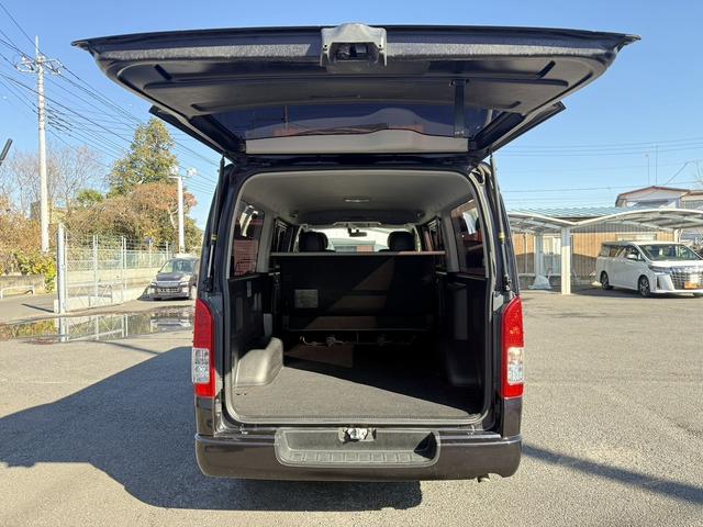 ハイエースバン スーパーGL ダークプライム 特別使用者 禁煙車 純正ナビ ワンセグ バックカメラ 両側スライドドア ビルドインETC DVD視聴可 AC100V電源 プッシュスタート LEDヘッドライト Bluetooth接続 メーター交換車(37枚目)