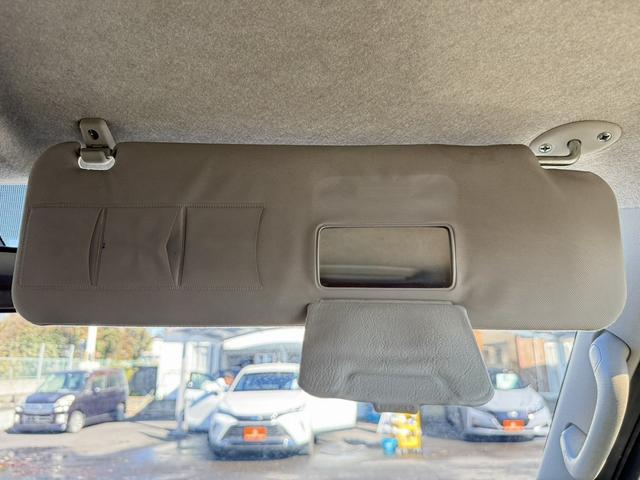 ハイエースバン スーパーGL ダークプライム 特別使用者 禁煙車 純正ナビ ワンセグ バックカメラ 両側スライドドア ビルドインETC DVD視聴可 AC100V電源 プッシュスタート LEDヘッドライト Bluetooth接続 メーター交換車(68枚目)