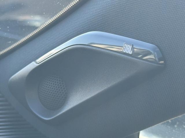 ハリアーハイブリッド Z 禁煙車 メーカー12.3インチナビ JBLプレミアムサウンド フルセグ バックカメラ 衝突軽減ブレーキ 電動リアゲート パワーシート リアクロストラフィックアラート ビルドインETC2.0 BSM(6枚目)