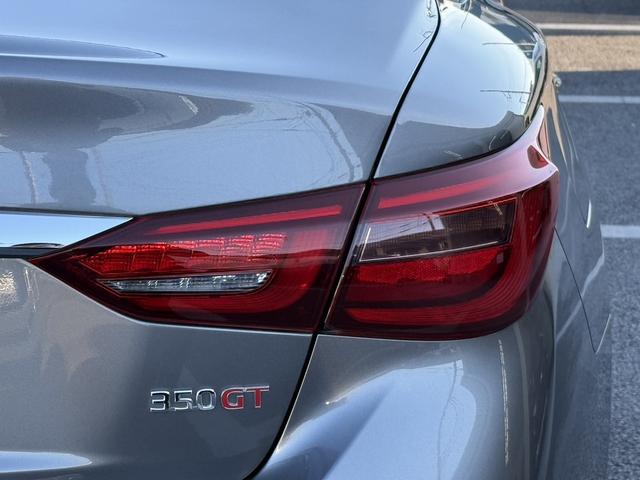 スカイライン 350GT ハイブリッド タイプSP 禁煙車 ワンオーナー メーカー8インチナビ アラウンドビューカメラ 黒革シート フルセグ 衝突軽減ブレーキ シートヒーター パワーシート ビルドインETC アダプティブクルーズコントロール 後側方支援(13枚目)