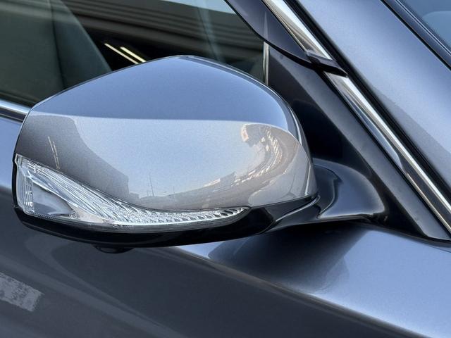 スカイライン 350GT ハイブリッド タイプSP 禁煙車 ワンオーナー メーカー8インチナビ アラウンドビューカメラ 黒革シート フルセグ 衝突軽減ブレーキ シートヒーター パワーシート ビルドインETC アダプティブクルーズコントロール 後側方支援(29枚目)