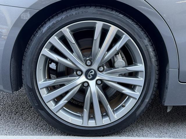 スカイライン 350GT ハイブリッド タイプSP 禁煙車 ワンオーナー メーカー8インチナビ アラウンドビューカメラ 黒革シート フルセグ 衝突軽減ブレーキ シートヒーター パワーシート ビルドインETC アダプティブクルーズコントロール 後側方支援(31枚目)