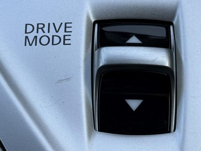 スカイライン 350GT ハイブリッド タイプSP 禁煙車 ワンオーナー メーカー8インチナビ アラウンドビューカメラ 黒革シート フルセグ 衝突軽減ブレーキ シートヒーター パワーシート ビルドインETC アダプティブクルーズコントロール 後側方支援(58枚目)